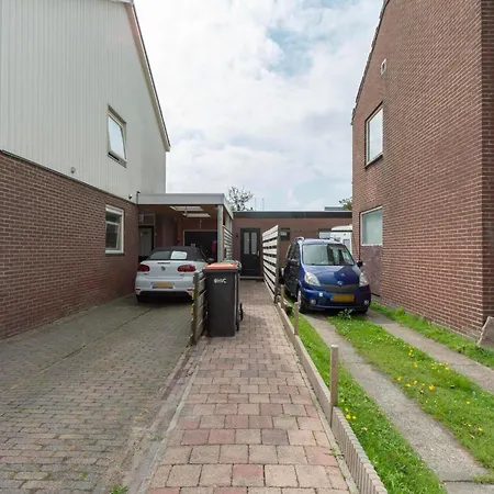 Stuijvezandeweg 7z For 2 Guests Near Centre Dom wakacyjny